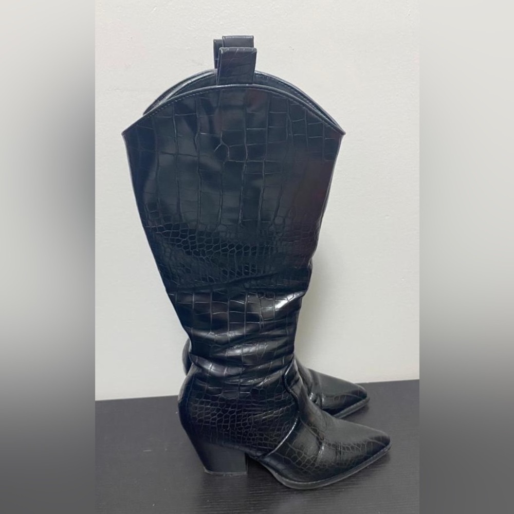 Women’s cowboy boots